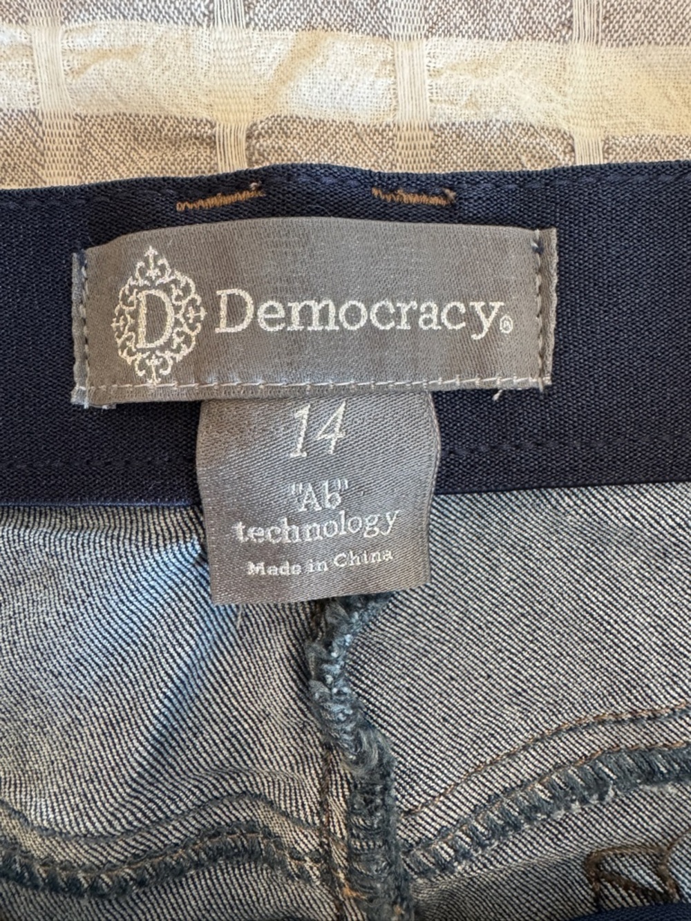 NWT Democracy Dark Blue Ankle Crop Slim Straight Indigo Jeans - Picture 4 of 6